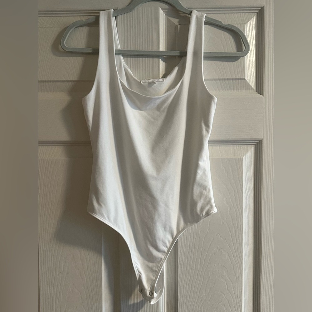 Olive & Oak Contour Square-neck Bodysuit